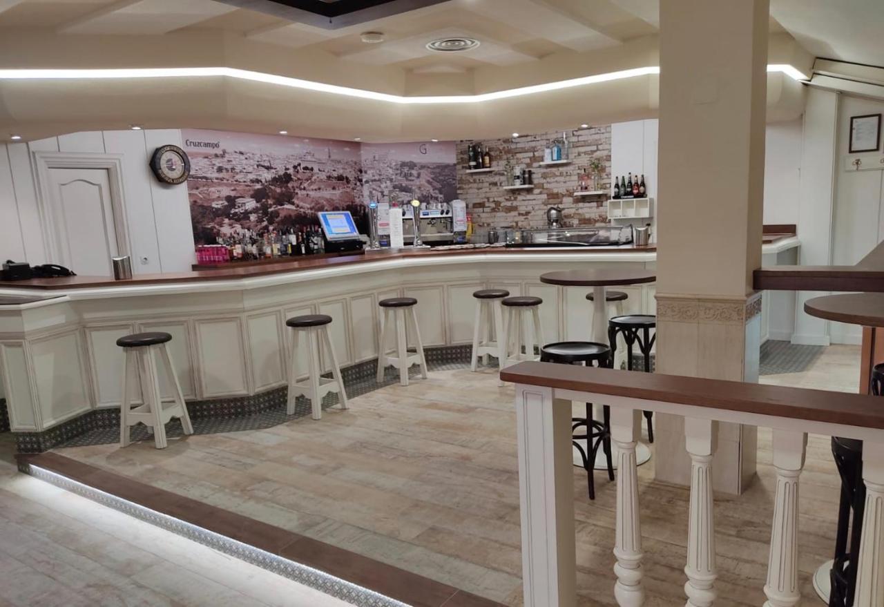 Hostal-Cafe Gutgreco Sonseca Εξωτερικό φωτογραφία